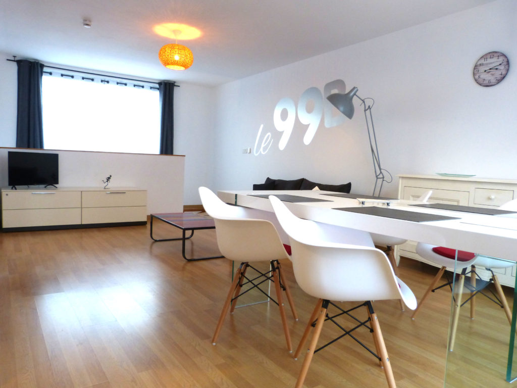 le 99B appartement airbnb grand séjour régions Lilloise