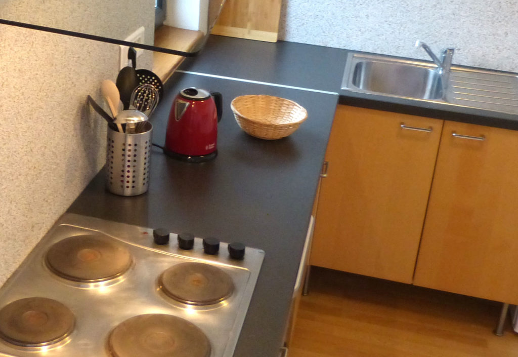 airbnb le 99B et sa cuisine equipé