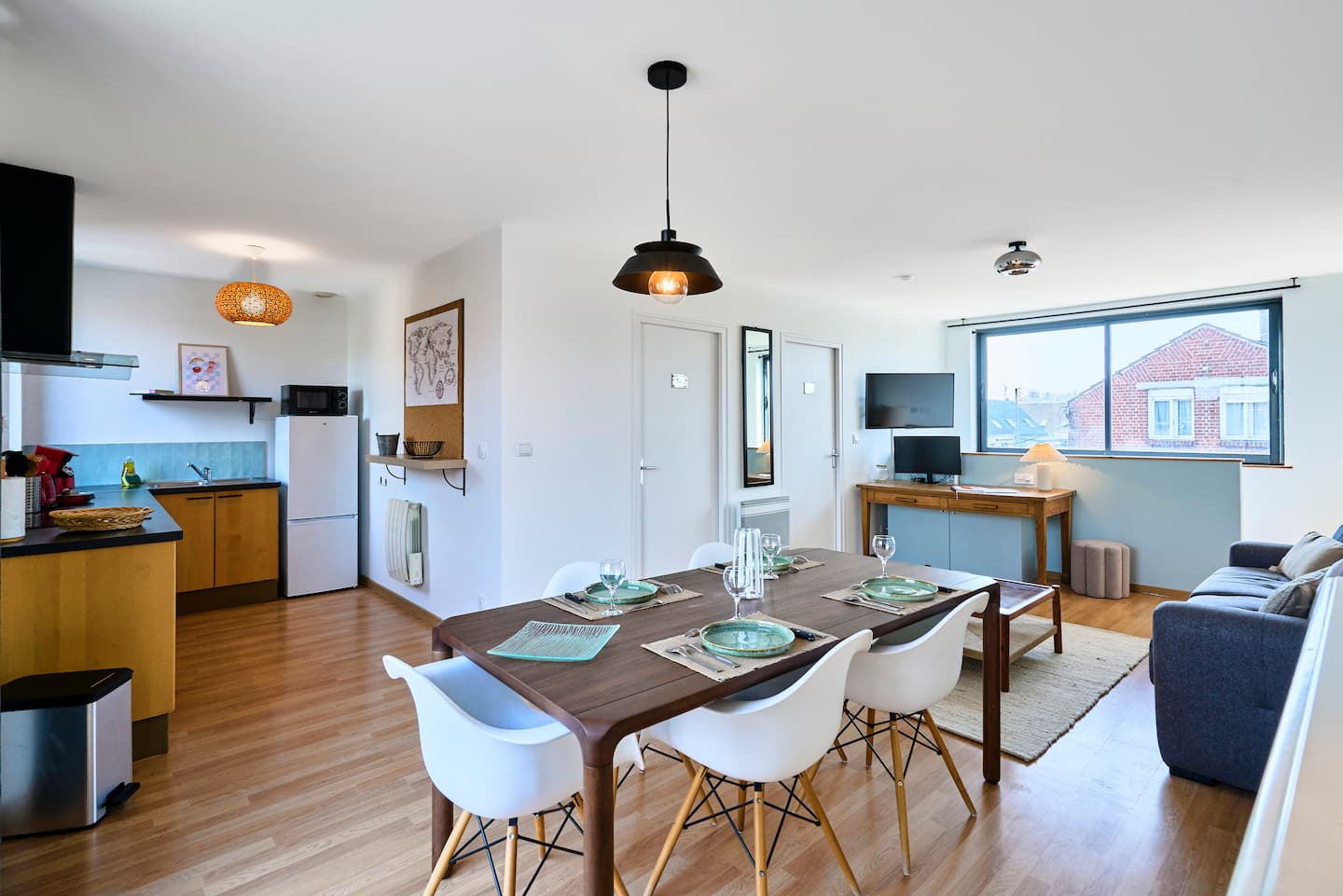 Séjour lumineux de l'appartement Le 99B à Hallennes-lez-Haubourdin, à 10 minutes de Lille